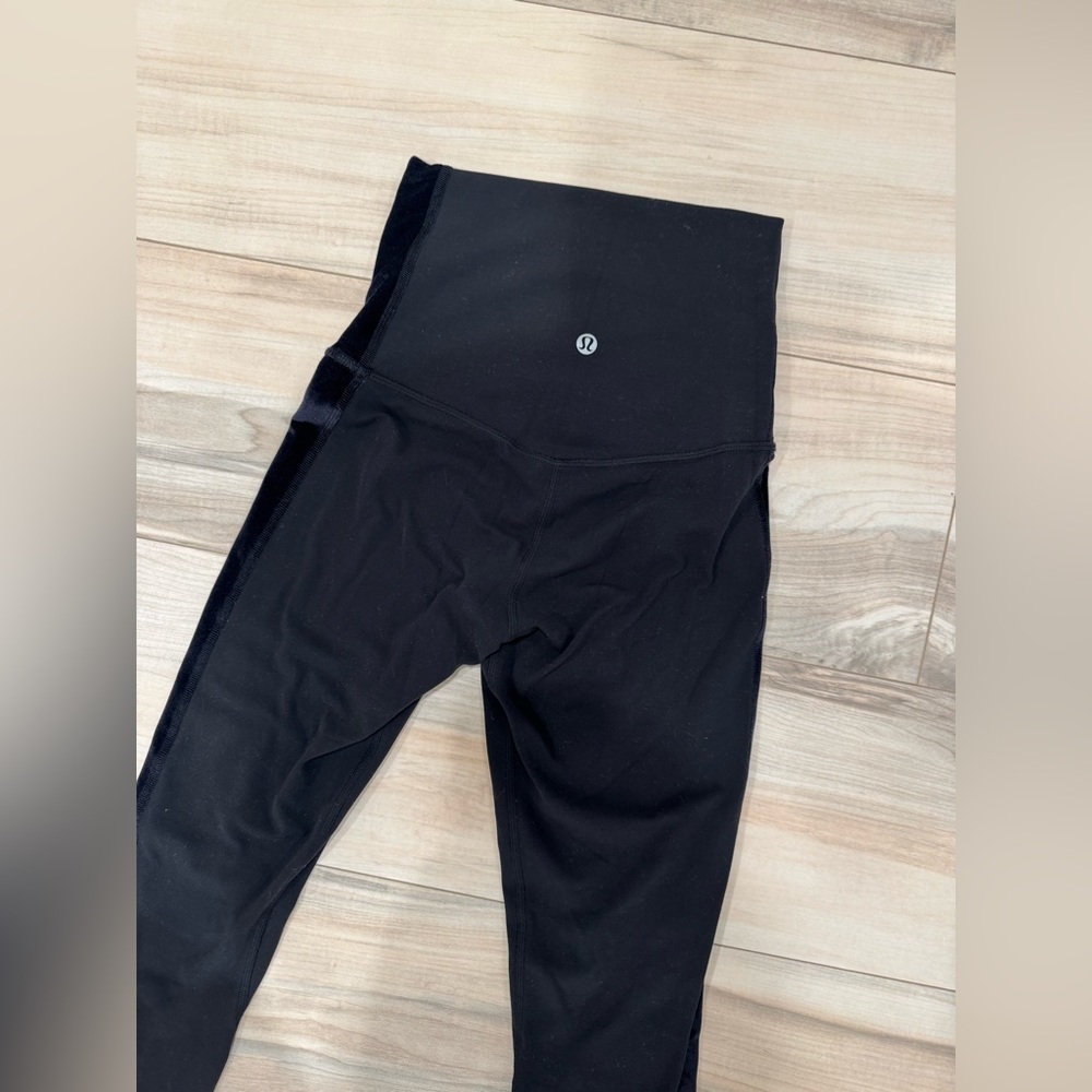 Women’s Lululemon Black Super High-Rise Align Leggings Crushed Velvet | Size 2
